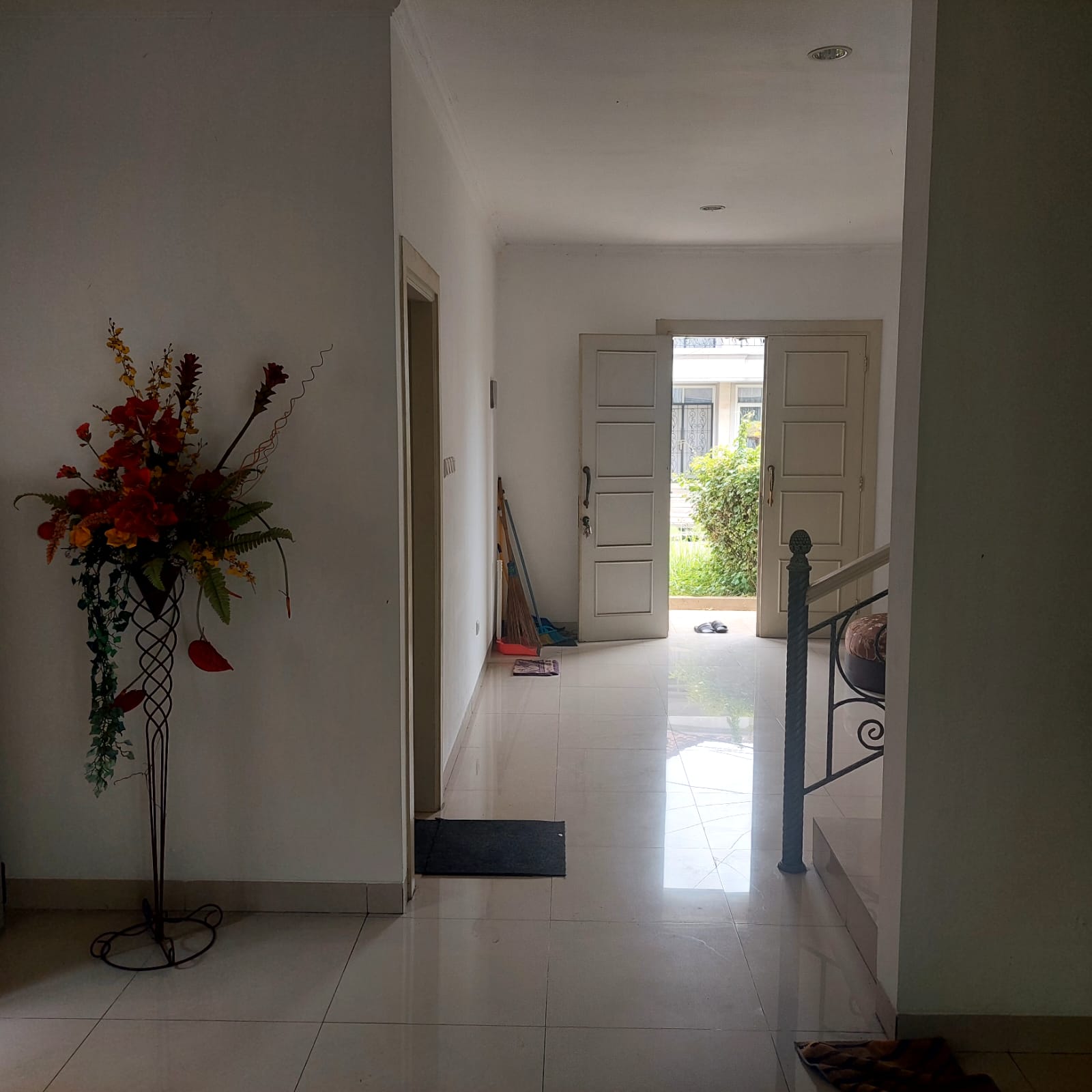 Rumah Disewakan Full Furnished di Lippo Cikarang